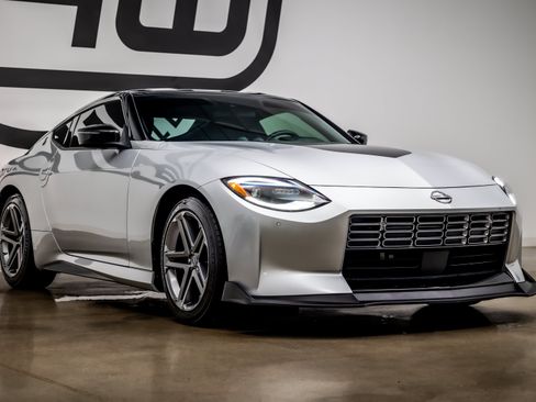 Used 2025 Nissan Z Sport w/ Floor Mat Package RWD image 26