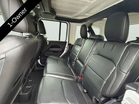 Used 2023 Jeep Wrangler Unlimited Sahara w/ Cold Weather Group AWD/4WD image 40
