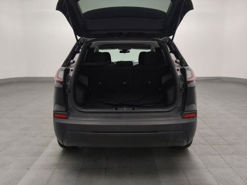 Used 2019 Jeep Cherokee Latitude w/ Popular Appearance Group image 29