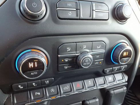 Used 2019 Chevrolet Silverado 1500 LTZ w/ LTZ Plus Package image 27