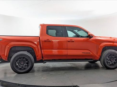 Used 2024 Toyota Tacoma TRD Sport RWD image 9