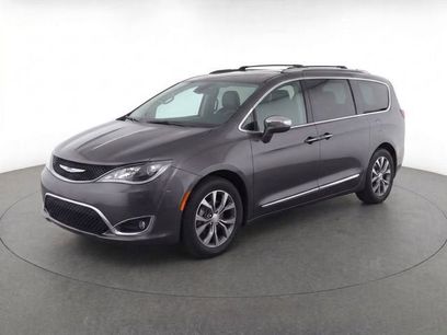 Used 2017 Chrysler Pacifica Limited