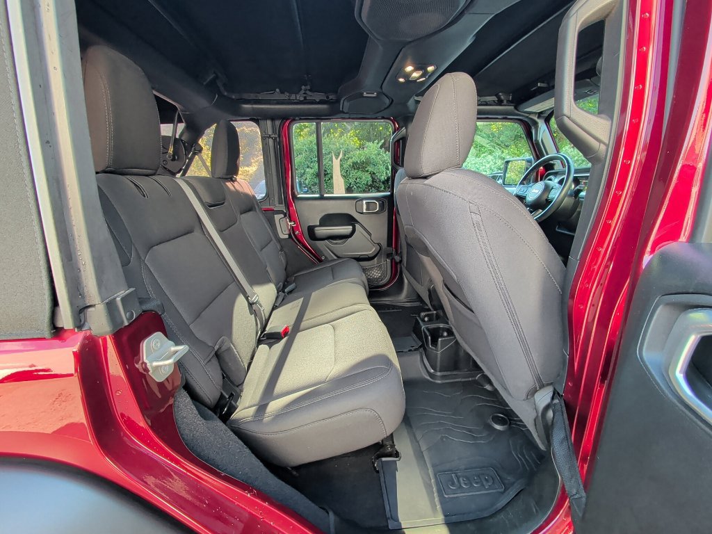 Used 2021 Jeep Wrangler Unlimited Sport AWD/4WD image 15