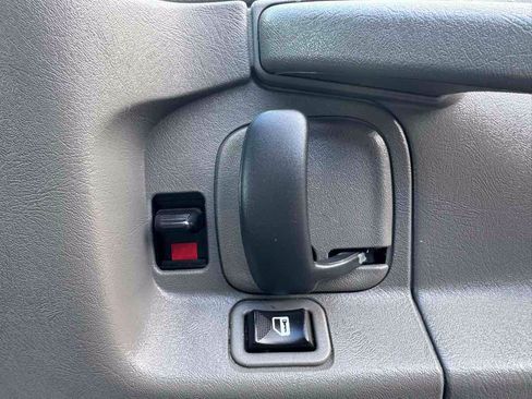 Used 2014 Chevrolet Express 1500 RWD image 26