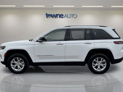 Used 2024 Jeep Grand Cherokee Limited image 2