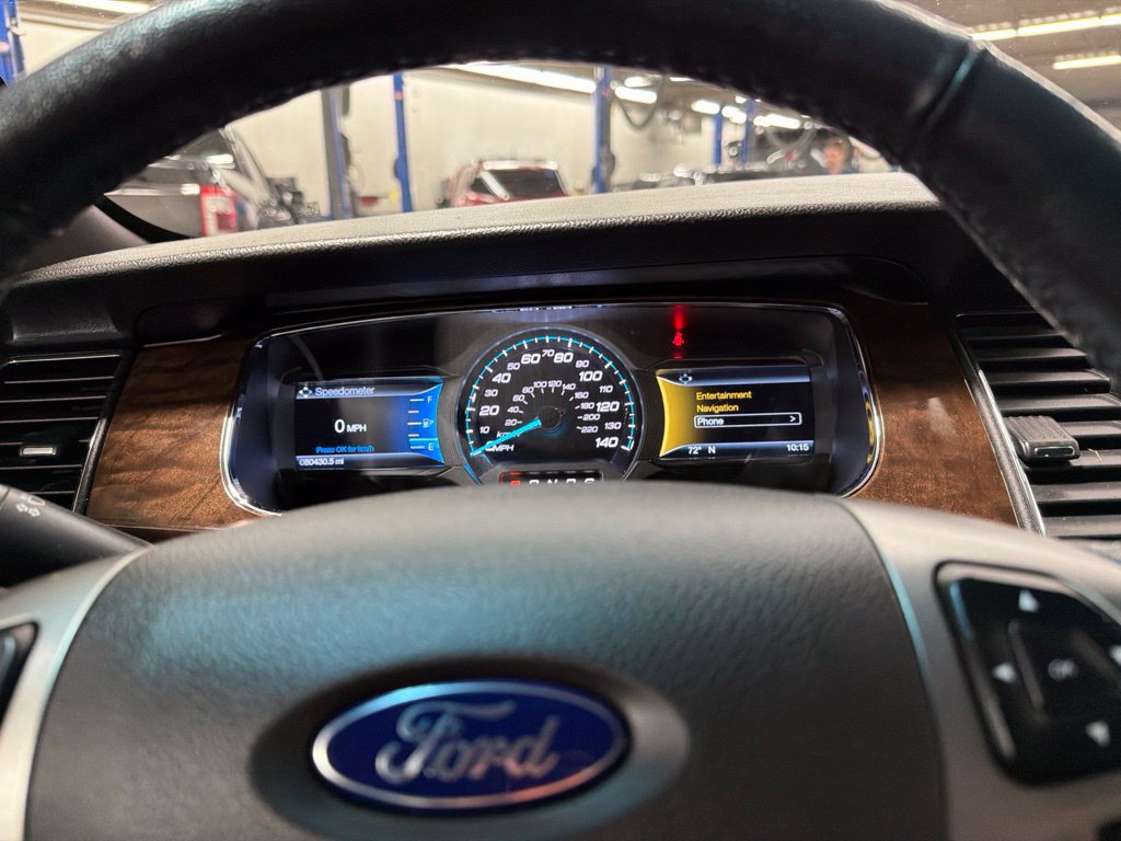 Used 2019 Ford Taurus Limited FWD image 18