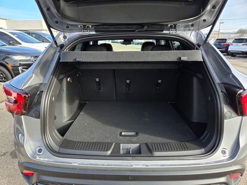 New 2026 Chevrolet Trax RS w/ Sunroof Package image 22