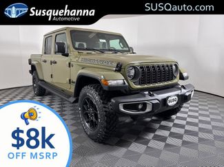 New 2025 Jeep Gladiator Sport video 1