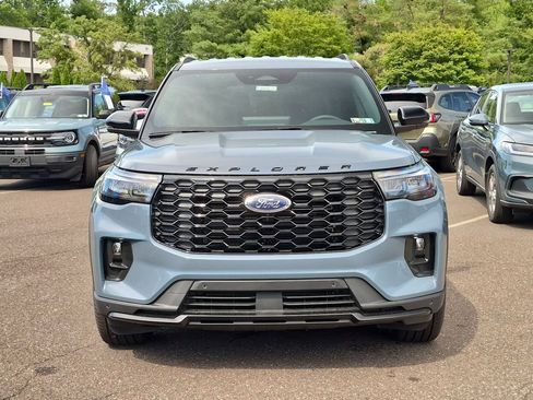 New 2026 Ford Explorer ST-Line w/ ST-Line Street Pack AWD/4WD image 2