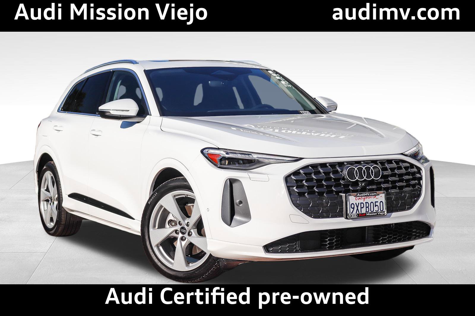 Certified 2025 Audi Q5 Prestige AWD/4WD image 1