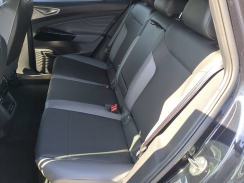 Certified 2023 Volkswagen ID.4 Pro S AWD/4WD image 18