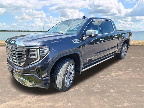 Used 2023 GMC Sierra 1500 Denali AWD/4WD image 4