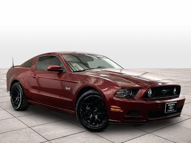 Used 2014 Ford Mustang GT Premium w/ Electronics Package RWD image 3