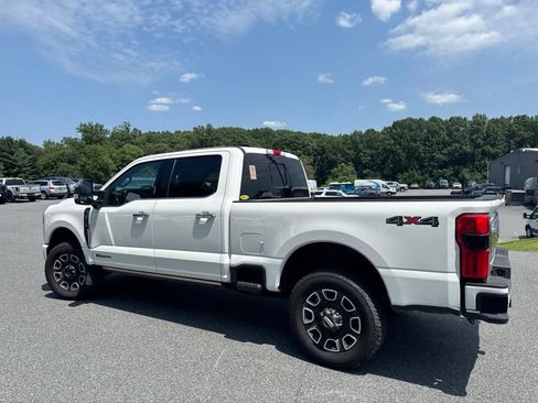 Used 2024 Ford F250 Platinum AWD/4WD image 4