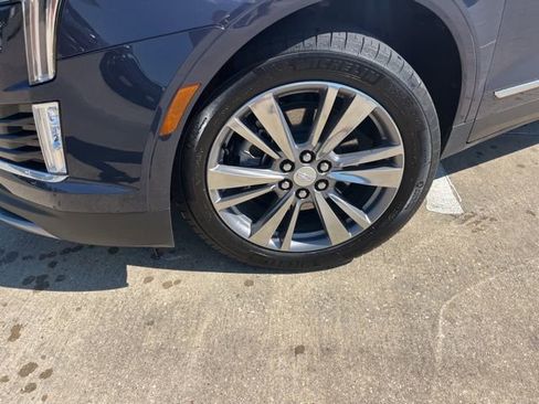 Certified 2025 Cadillac XT5 Premium Luxury image 41