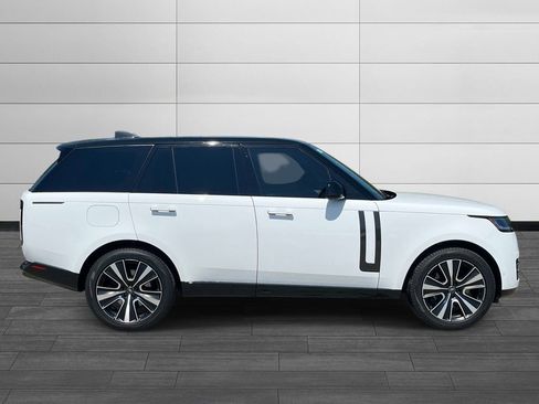 Used 2024 Land Rover Range Rover Autobiography AWD/4WD image 6