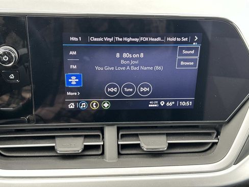 Certified 2024 Chevrolet Trax RS w/ Driver Confidence Package FWD image 27