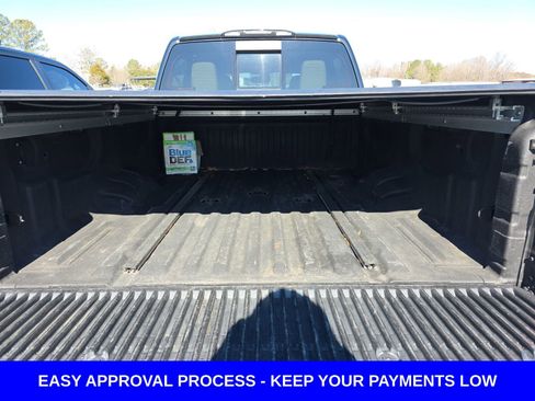 Used 2016 Nissan Titan SL image 12