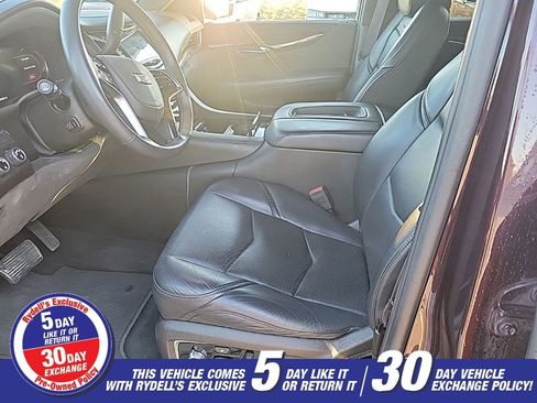 Used 2017 Cadillac Escalade Platinum image 9