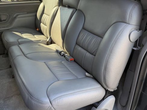 Used 1999 Chevrolet Suburban 2WD w/ Preferred Equipment Group 3 image 22