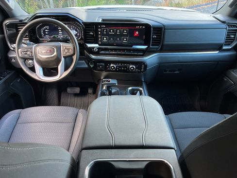 Used 2025 GMC Sierra 1500 Elevation image 13