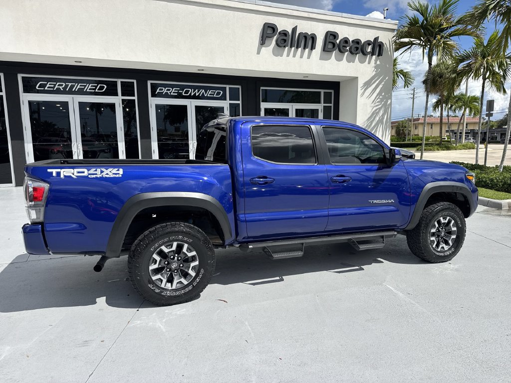 Used 2023 Toyota Tacoma TRD Off-Road w/ TRD Premium Off Road Package AWD/4WD image 4