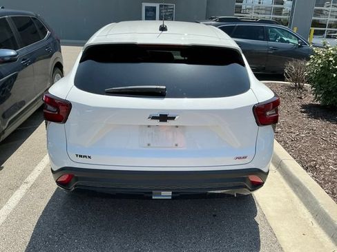 Used 2025 Chevrolet Trax RS w/ Driver Confidence Package FWD image 7