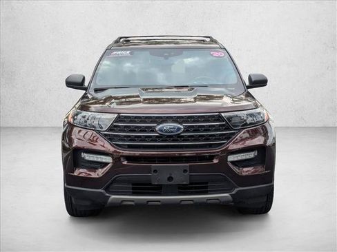 Used 2020 Ford Explorer XLT w/ Equipment Group 202A AWD/4WD image 2