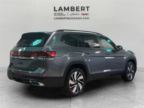Used 2025 Volkswagen Atlas SE image 6