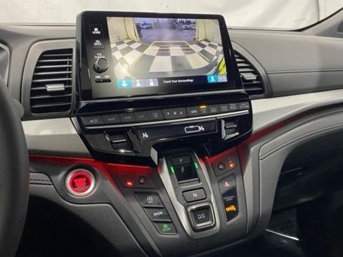 Used 2025 Honda Odyssey Sport-L image 29