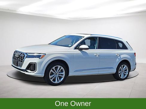 Used 2025 Audi Q7 3.0T Premium Plus AWD/4WD image 3