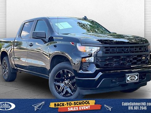 Used 2025 Chevrolet Silverado 1500 Custom AWD/4WD image 1