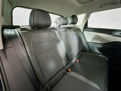 New 2025 Volkswagen Taos SE image 25