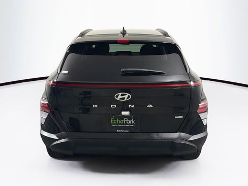 Used 2025 Hyundai Kona SEL AWD/4WD image 7