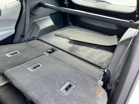 Used 2022 Chevrolet Equinox LS AWD/4WD image 18