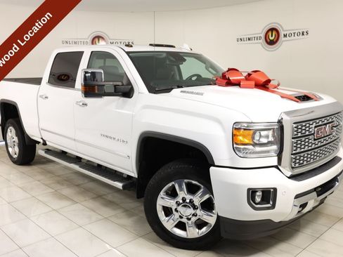 Used 2019 GMC Sierra 2500 Denali w/ Duramax Plus Package AWD/4WD image 1