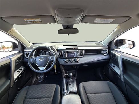 Certified 2018 Toyota RAV4 LE image 24