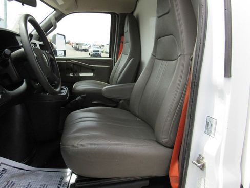 Used 2024 Chevrolet Express 3500 w/ Power Convenience Package RWD image 25