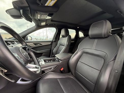 Used 2024 Jaguar F-PACE R-Dynamic S image 18
