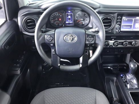 Used 2020 Toyota Tacoma SR image 29
