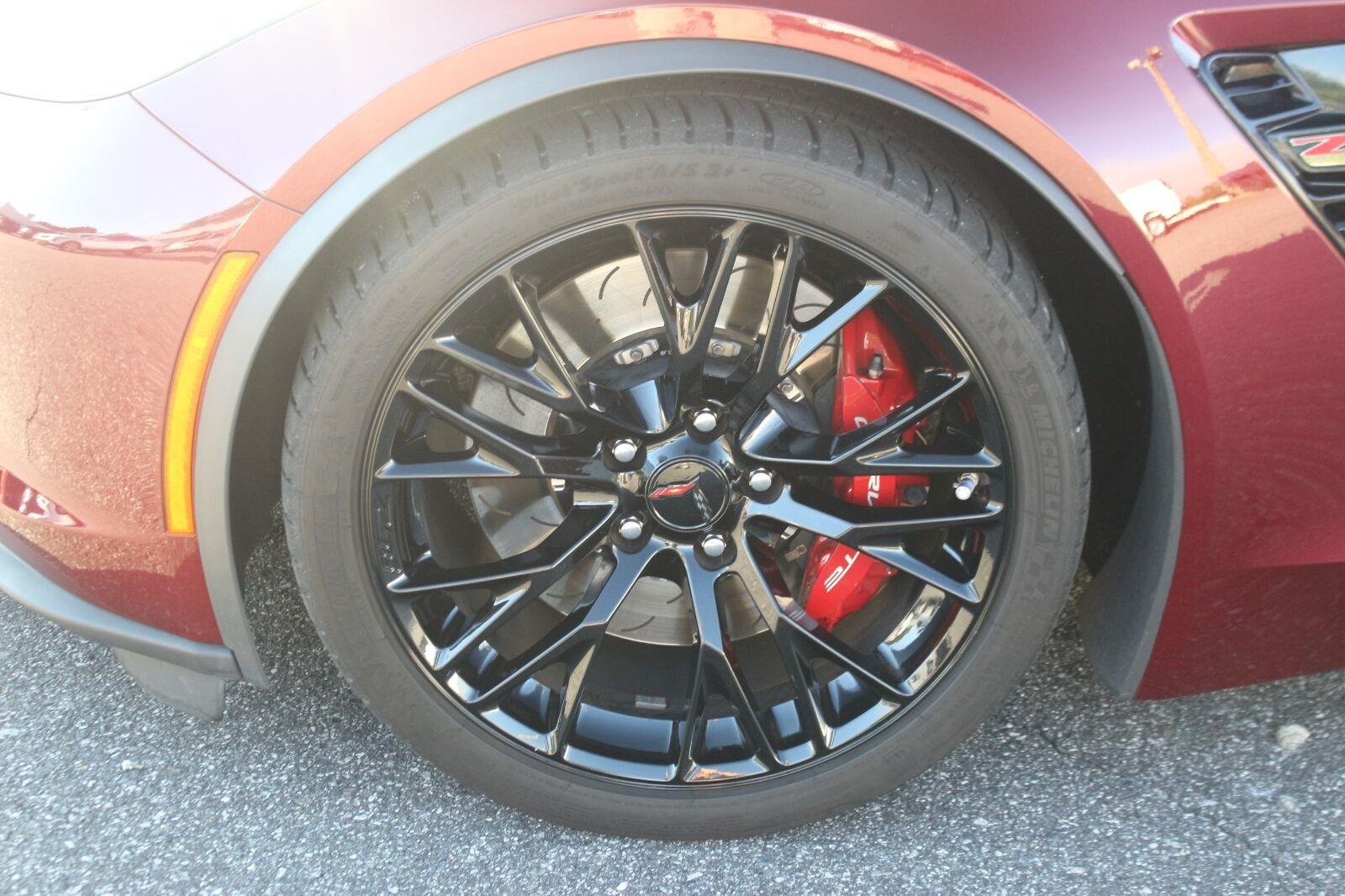 Used 2016 Chevrolet Corvette Z06 w/ 3LZ Preferred Equipment Group RWD image 44