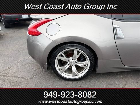 Used 2010 Nissan 370Z Touring w/ Sport Pkg image 21
