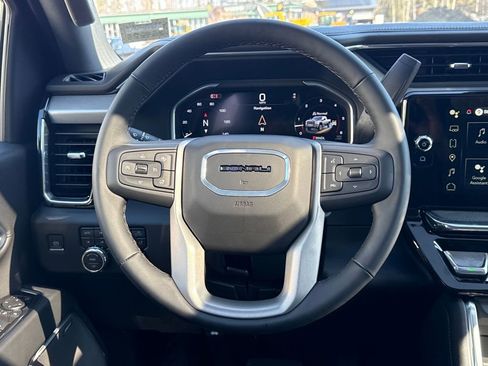 New 2026 GMC Sierra 2500 Denali w/ Denali Reserve Package AWD/4WD image 15