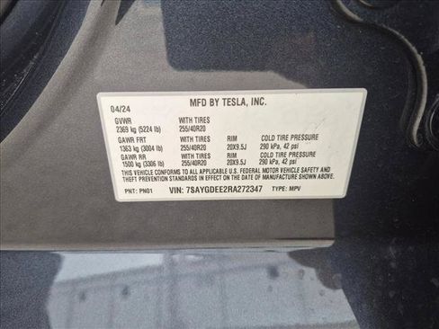 Used 2024 Tesla Model Y Long Range AWD/4WD image 15