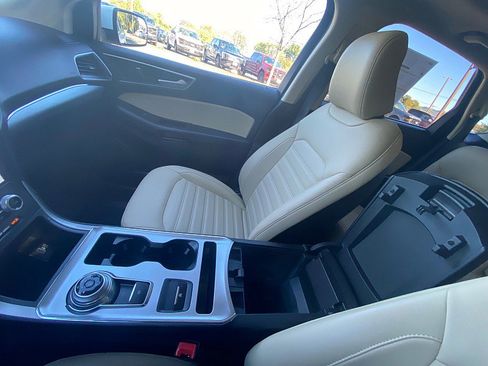 Certified 2022 Ford Edge SEL w/ Convenience Package image 59