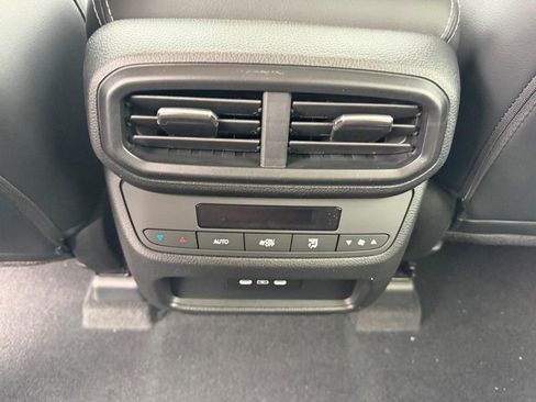 New 2025 Honda Pilot EX-L image 11