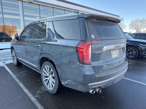 Used 2021 GMC Yukon Denali w/ Denali Ultimate Package image 3