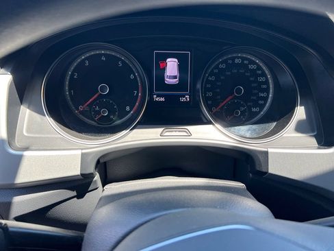 Used 2021 Volkswagen Atlas Cross Sport S FWD image 9