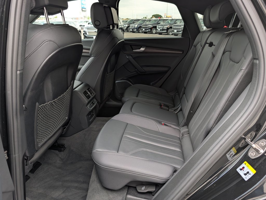 Used 2023 Audi Q5 2.0T Premium Plus w/ Premium Plus Package AWD/4WD image 17