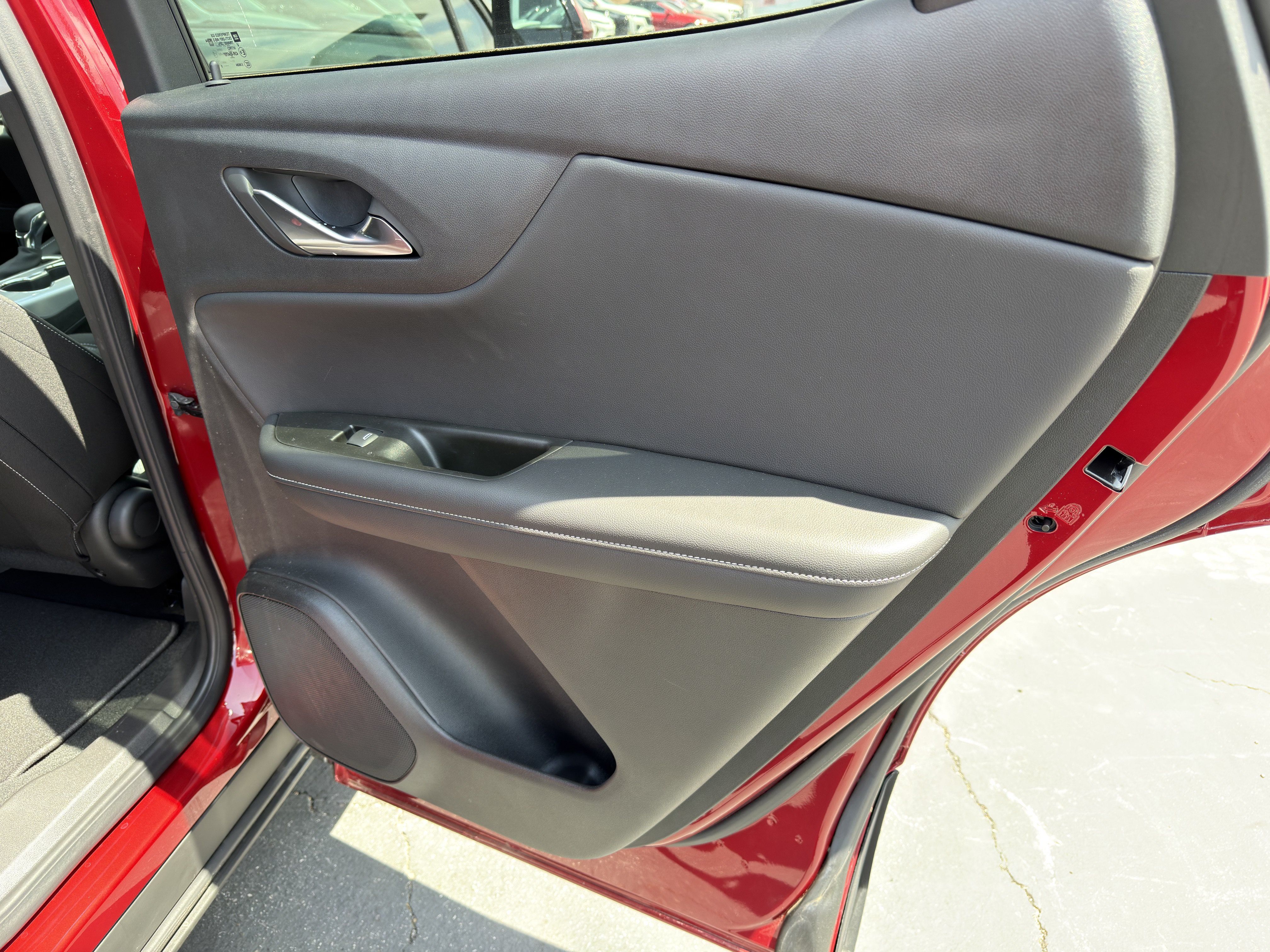 New 2025 Chevrolet Blazer LT w/ Convenience Package FWD image 13